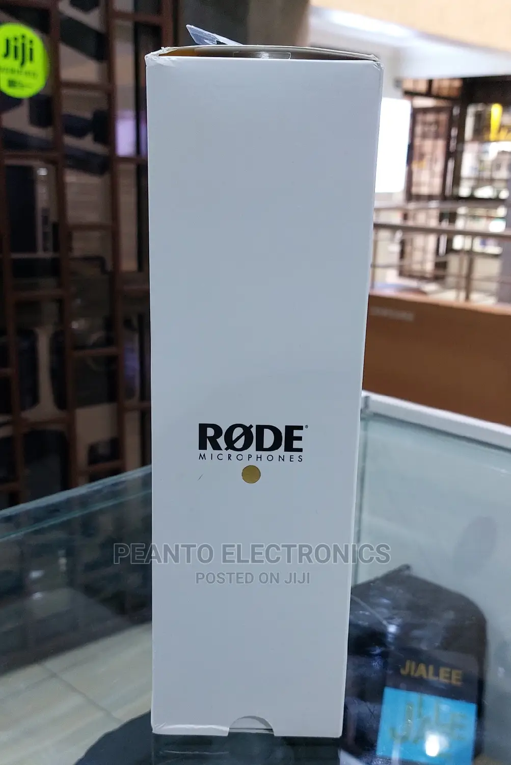 Rode Interview Go Handheld Mic Adapter For The Wireless Go