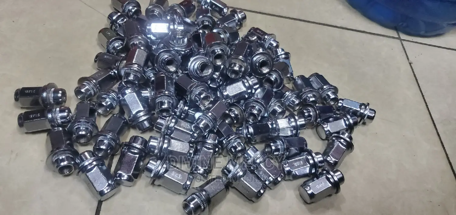 Chrome Wheel Nuts Toyota