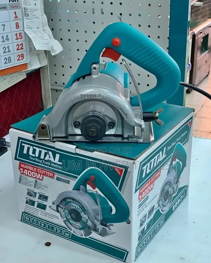 Total Circular Saw 1400W