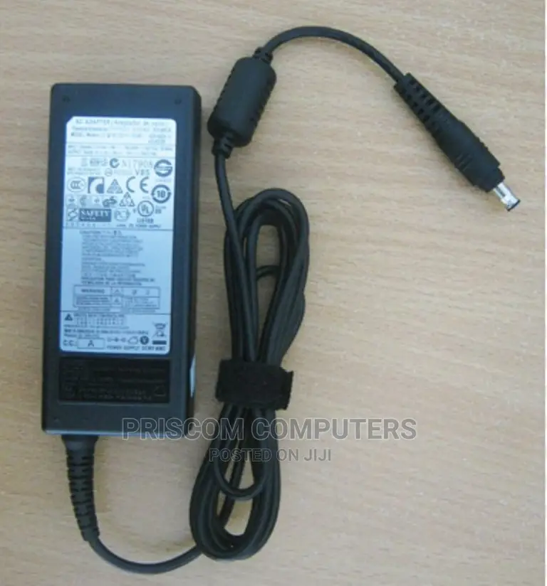 Samsung NP900X3E, NP900X3F, NP900X3G Charger Adapter