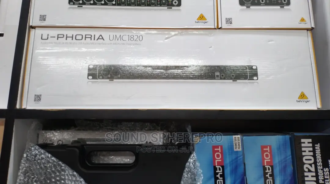 Behringer U-Phoria UMC 1820audio Interface
