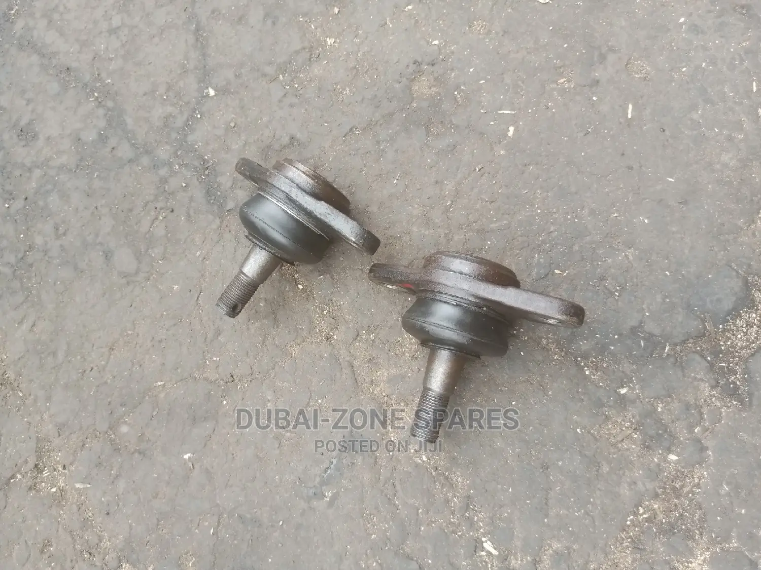 Lower Ball Joint Hiace 7L 4-Wheel Drive.