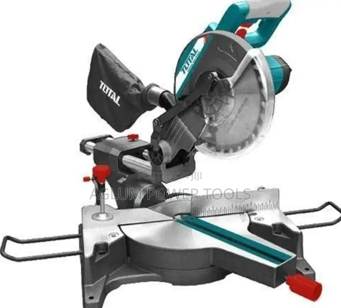 Total Mitre Saw 1800w Not Sliding