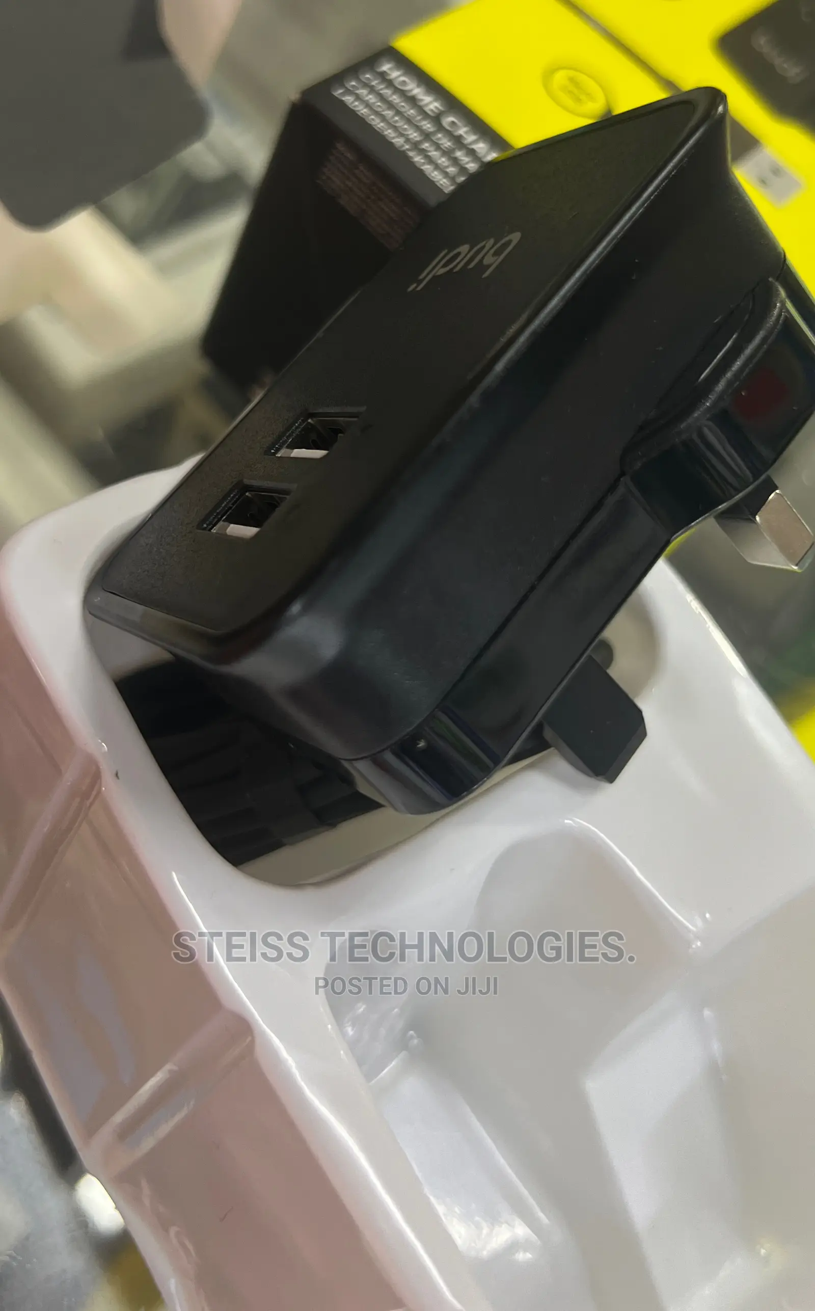 Budi Mobile Charger.