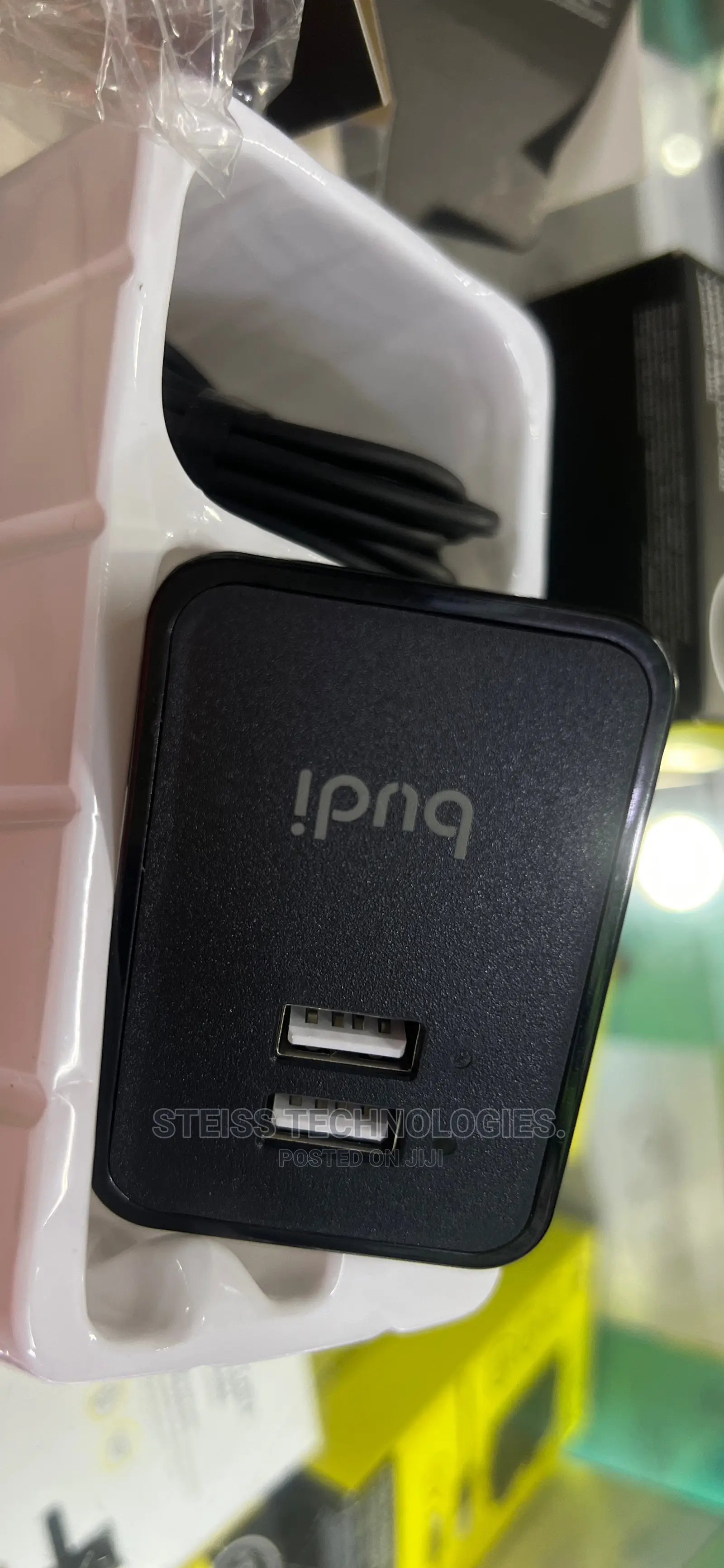 Budi Mobile Charger.