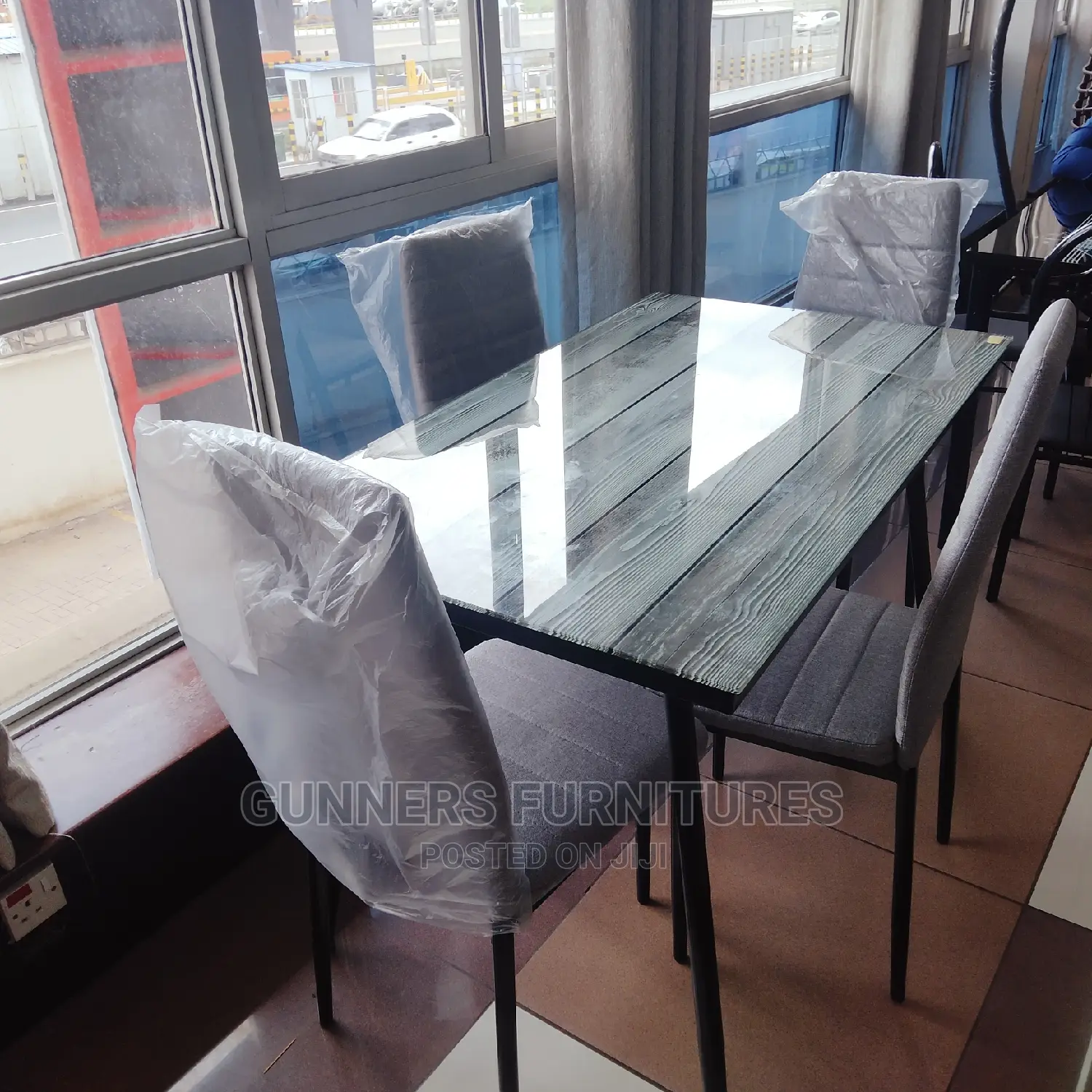 Dining Table Dining Table