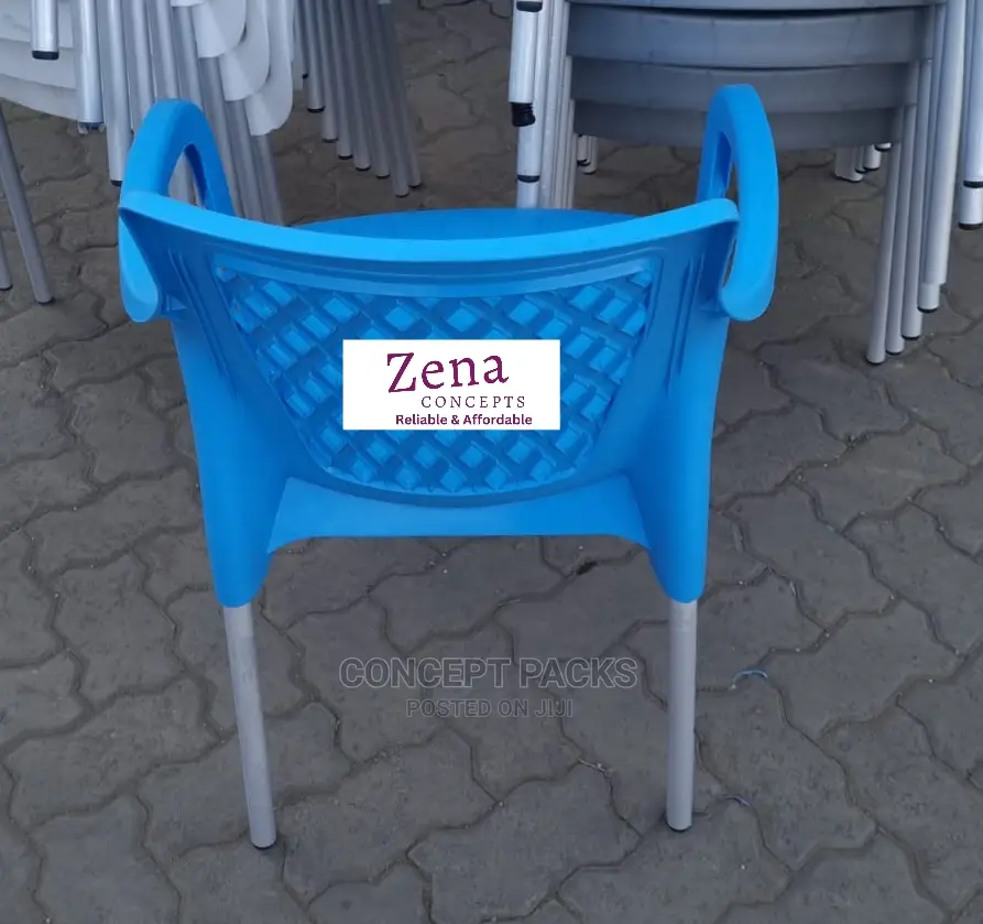 Blue Prime Rosa Blue Chair.