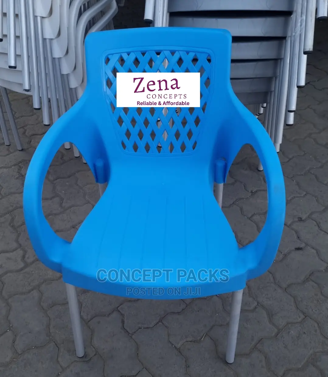 Blue Prime Rosa Blue Chair.