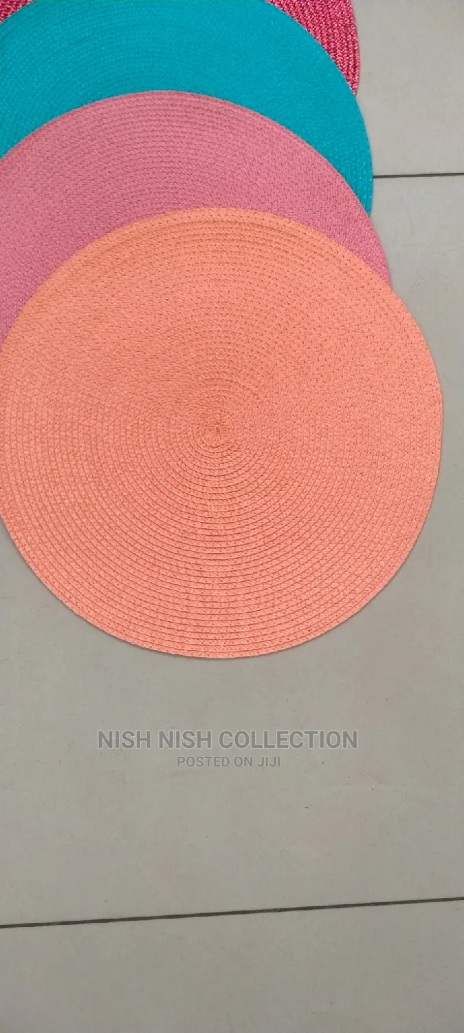 6 Pieces Round Table Mats
