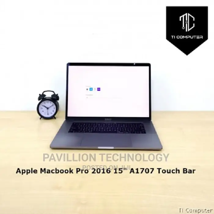 Laptop Apple MacBook 2017 16GB Intel Core I7 HDD 1T