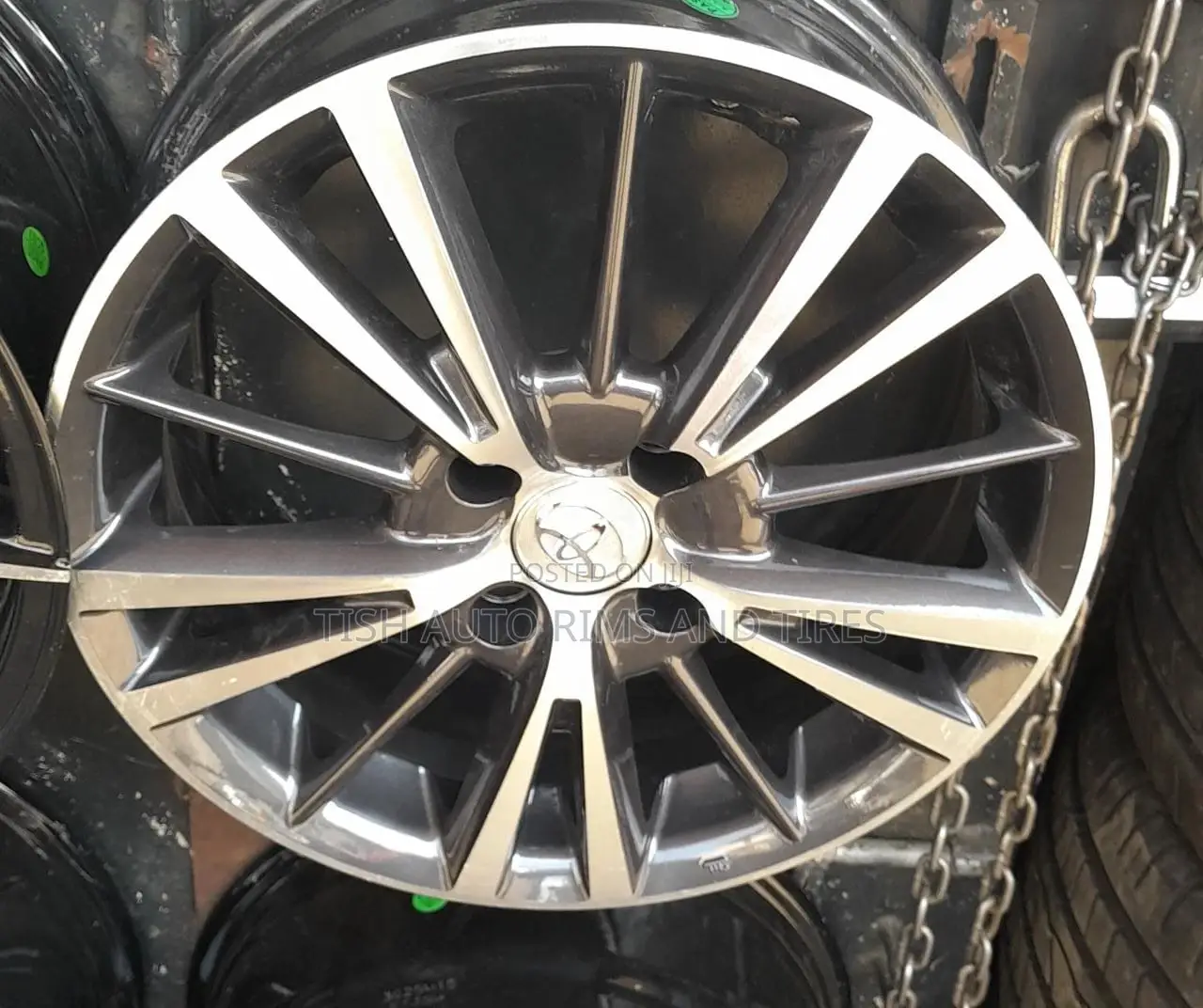Toyota Rims Set 15 Inch 4 Stand