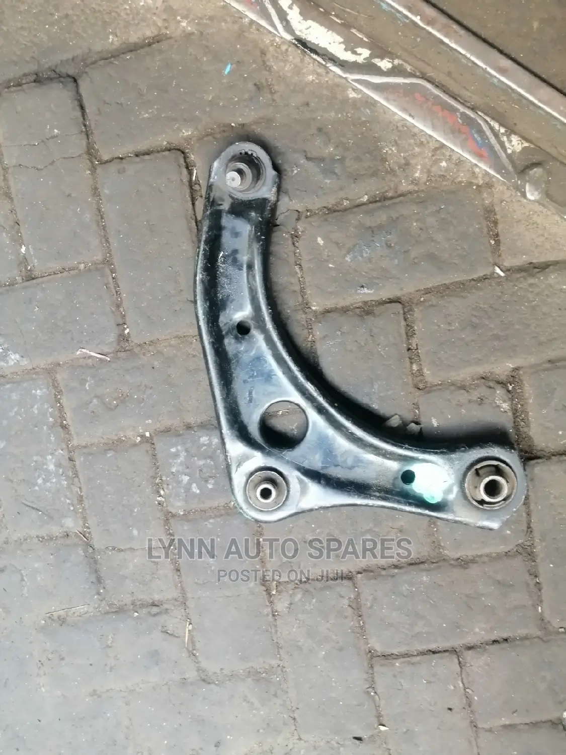 Nissan Note Control Arm
