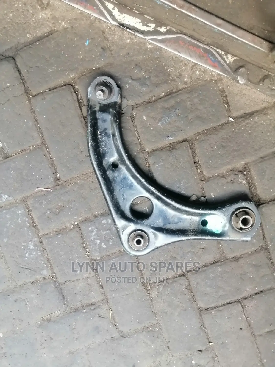 Nissan Note Control Arm