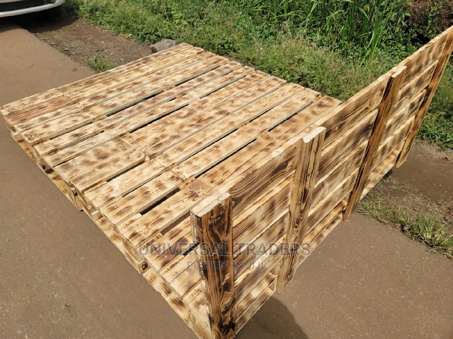 Detachable 5*6 Wooden Pallet Bed - Blazed Pallet Bed