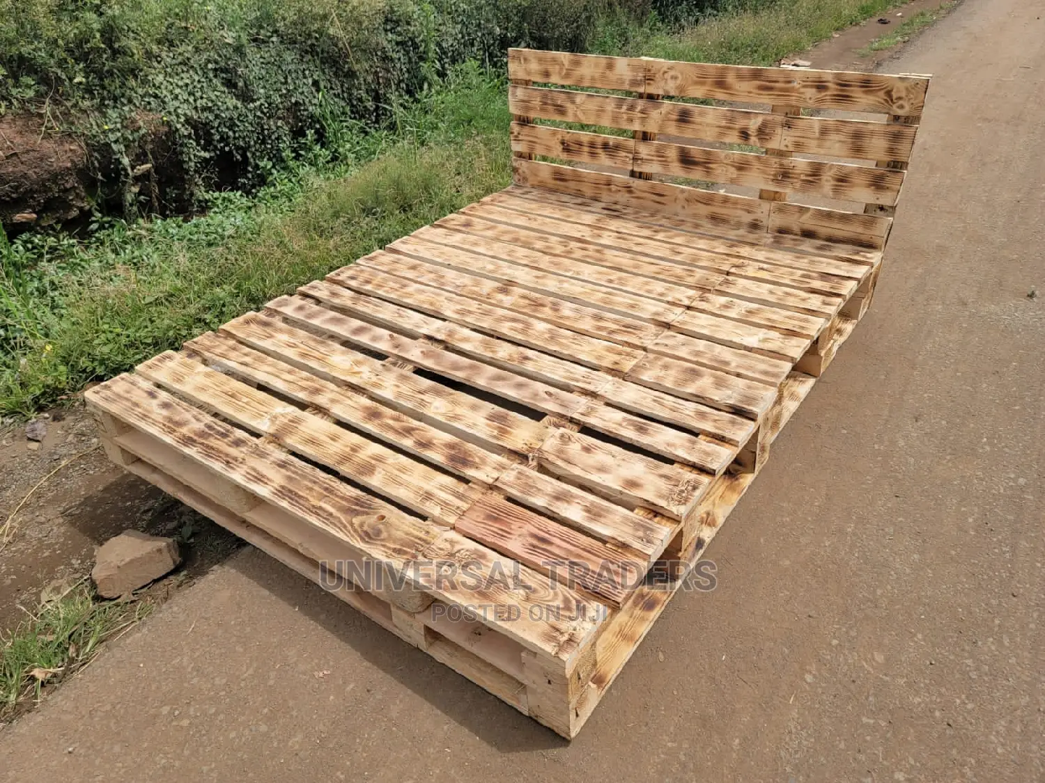 Detachable 5*6 Wooden Pallet Bed - Blazed Pallet Bed