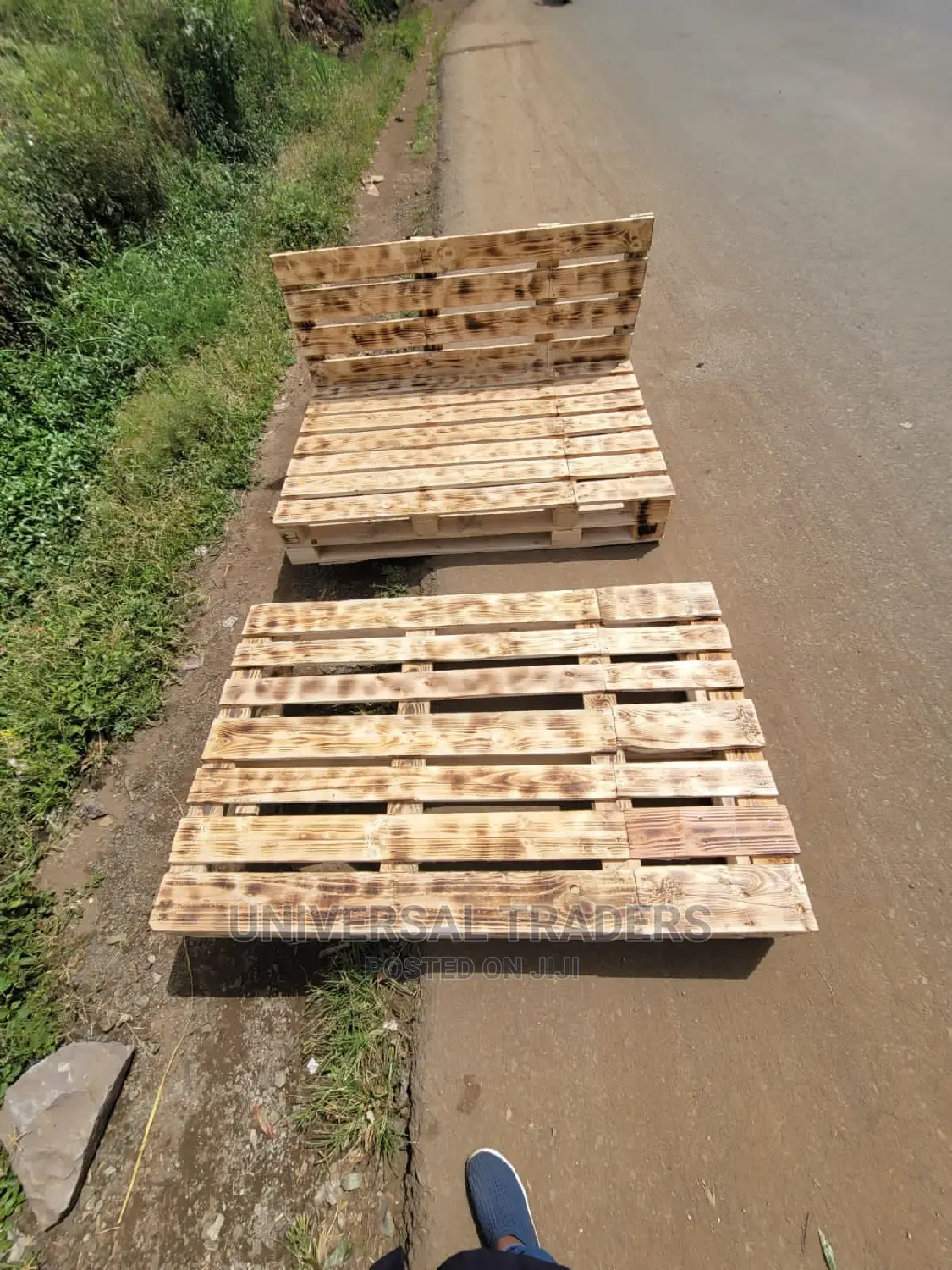 Wooden Pallet Bed 5*6 - Splittable Bed