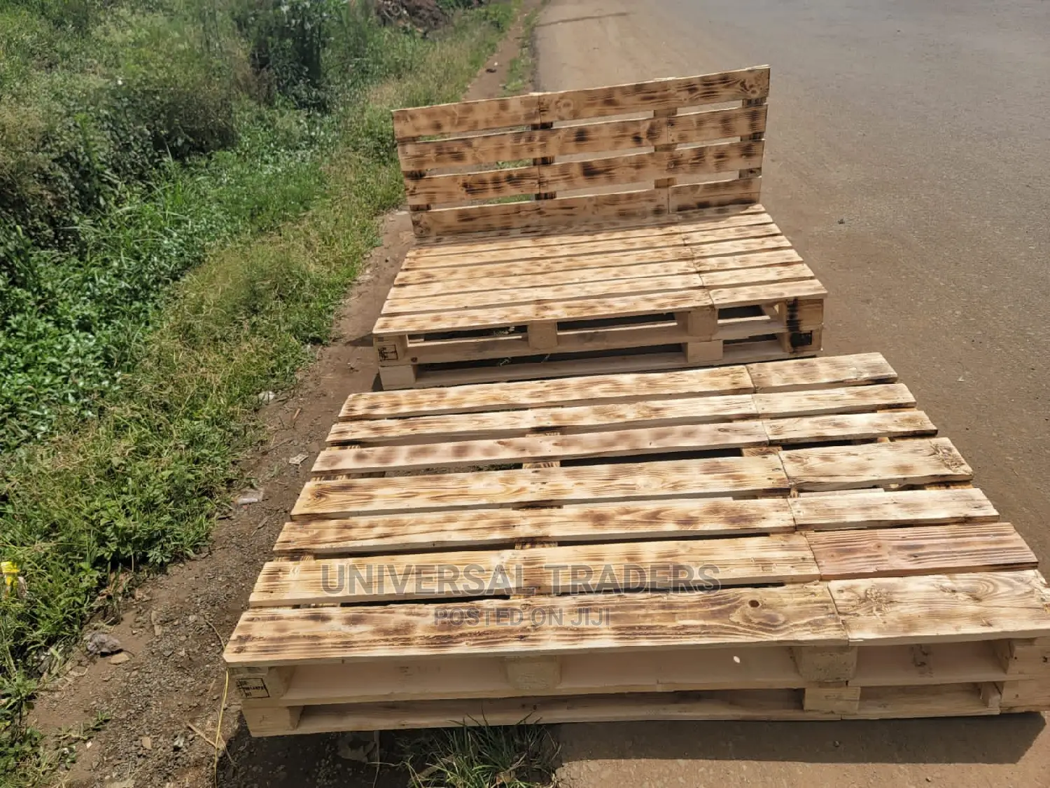 Versatile Wooden Pallet Bed - 5*6ft Wooden Bed