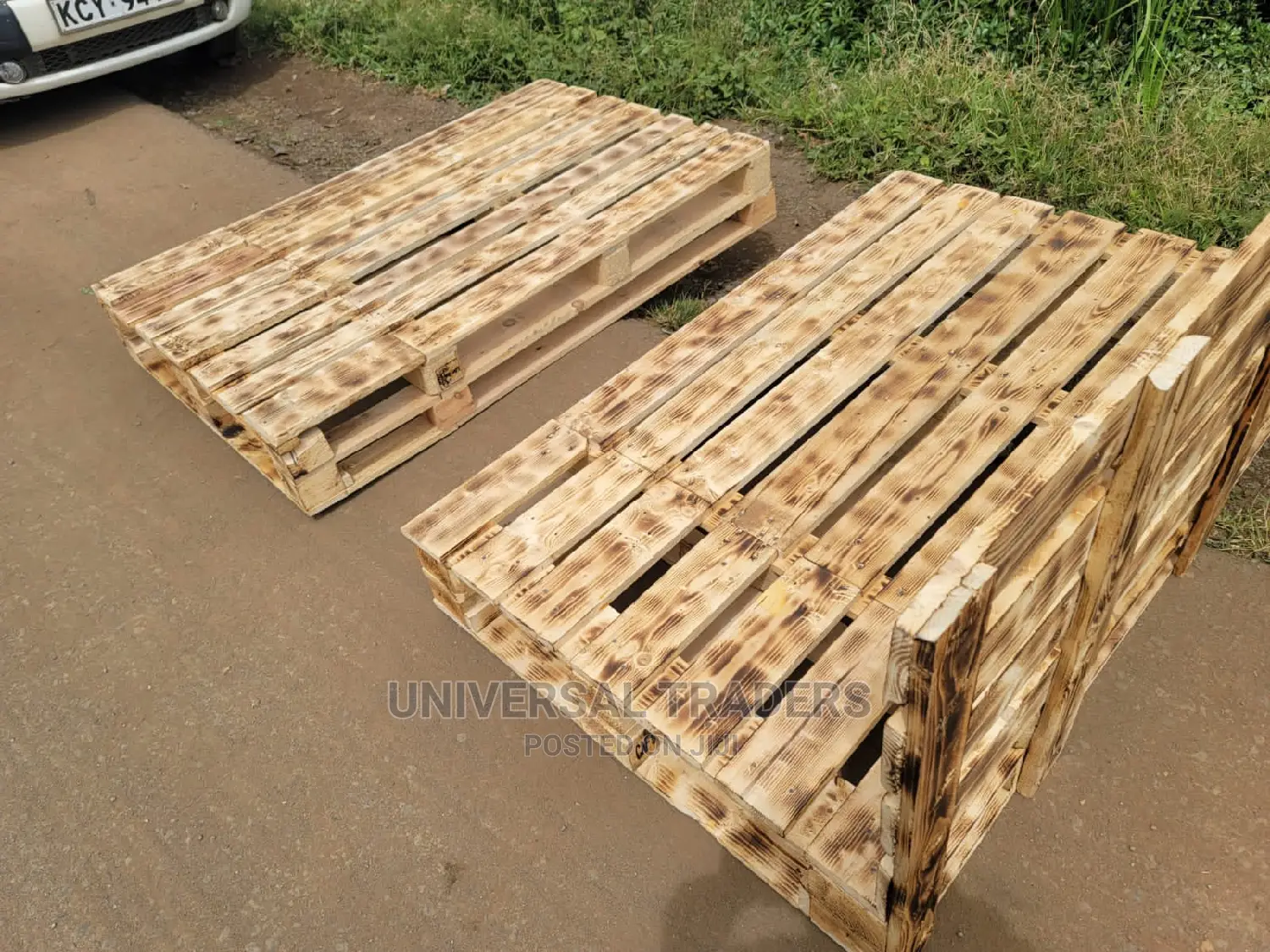 Detachable Wooden Pallet Bed - Size 5*6 Ft Bed