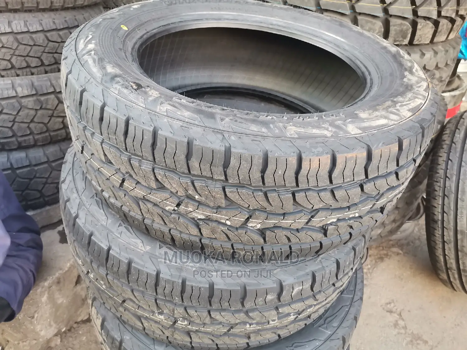 255/55r18 Dunlop Tyre (A/T