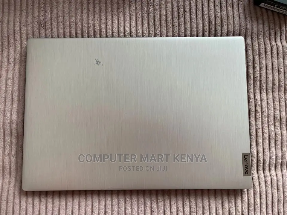 New Laptop Lenovo Ideapad 3 8GB Intel Core I7 HDD 1T