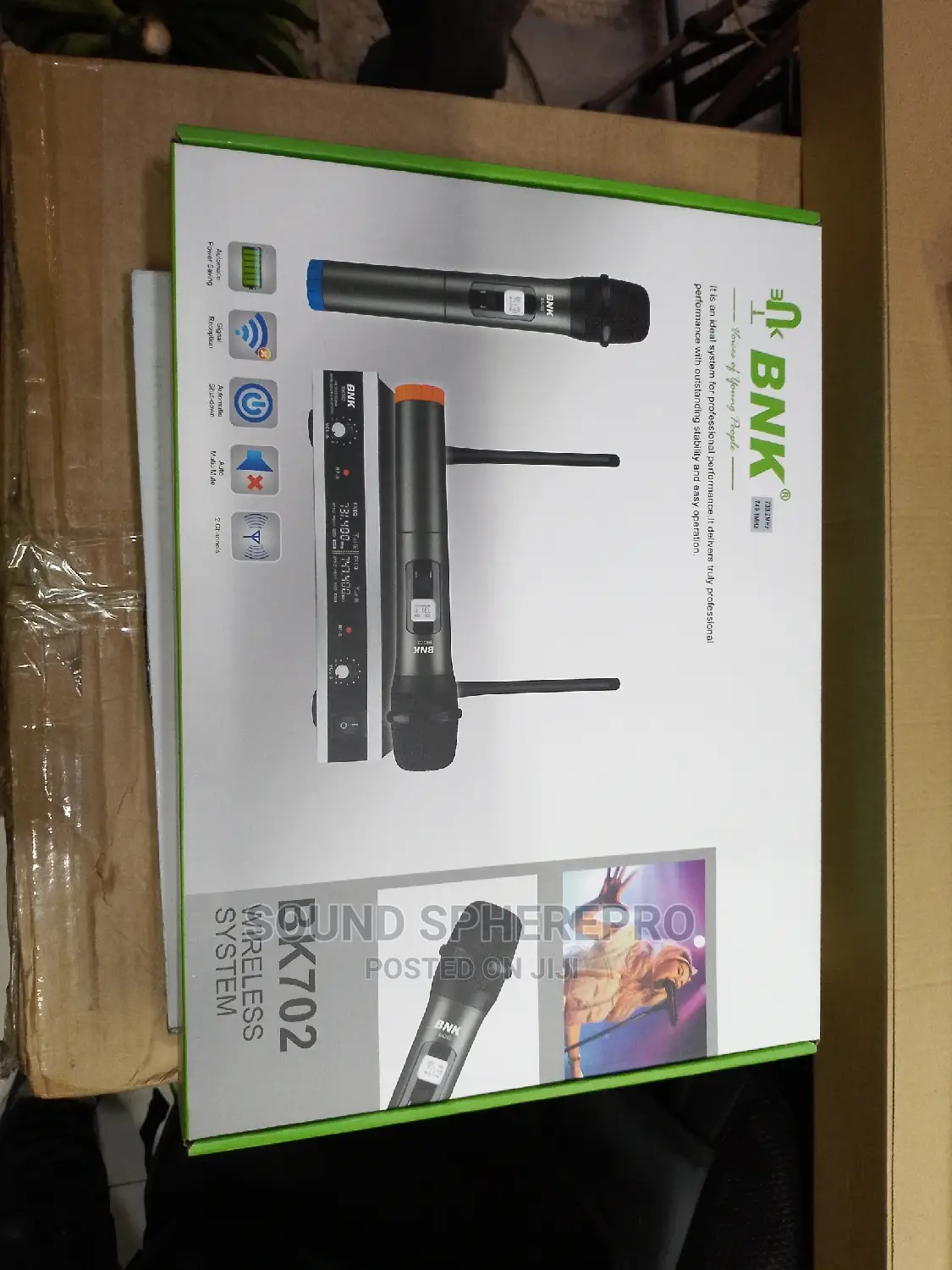 BNK 702 Wireless Microphone