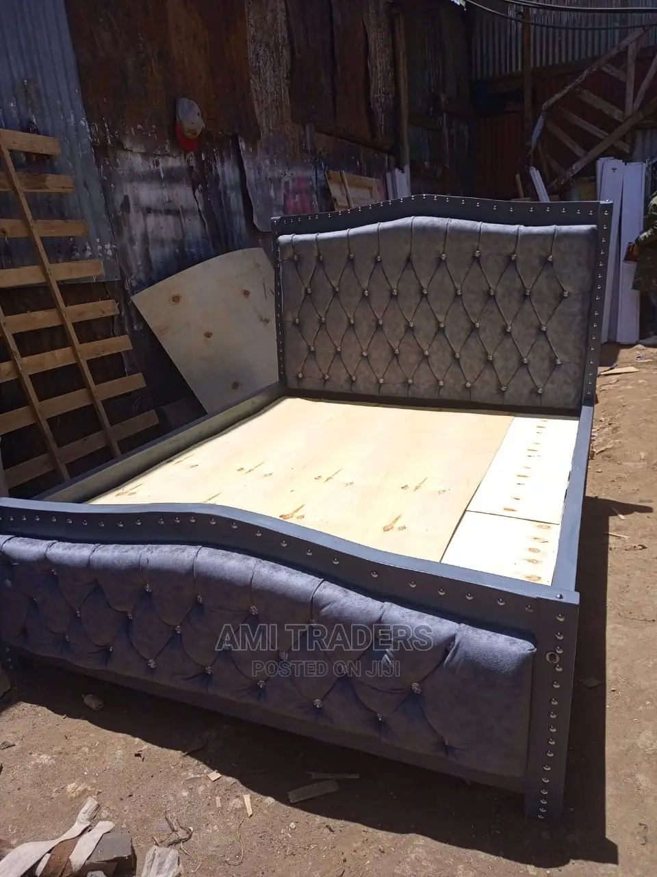 Grey Luxury Mountain Bed (4*6)