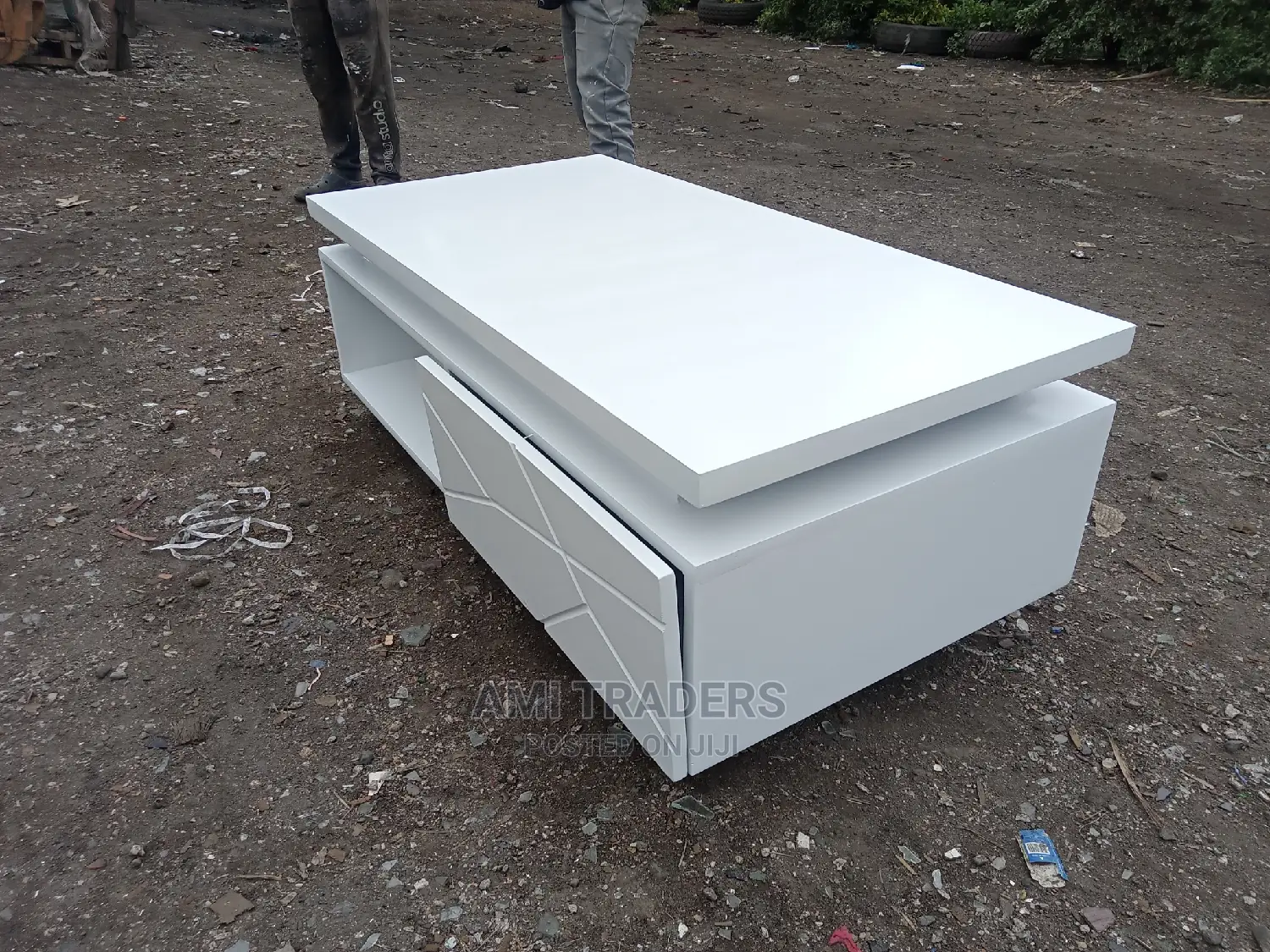 Luxury White Coffee Table