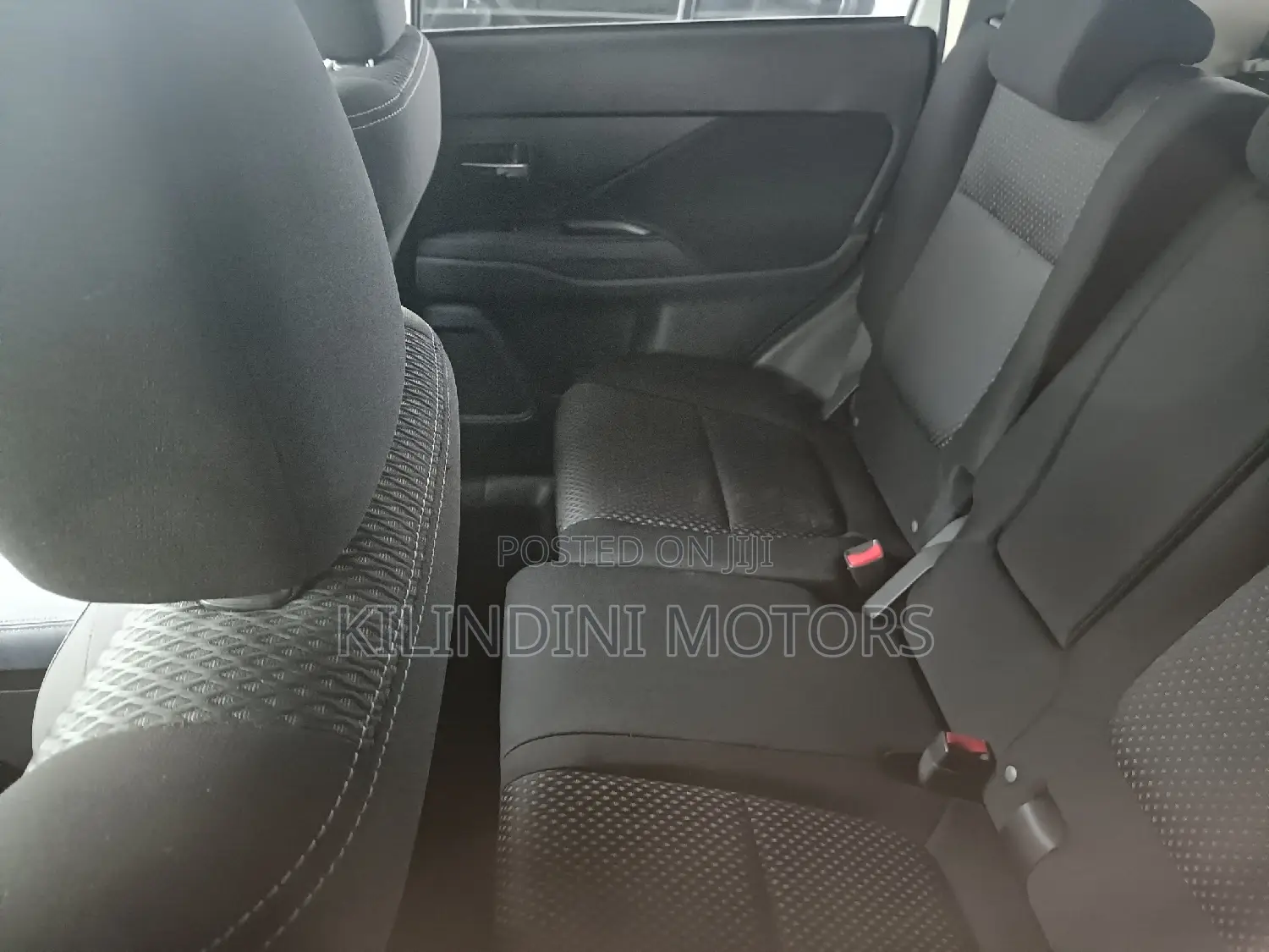 Mitsubishi Outlander 2018 White