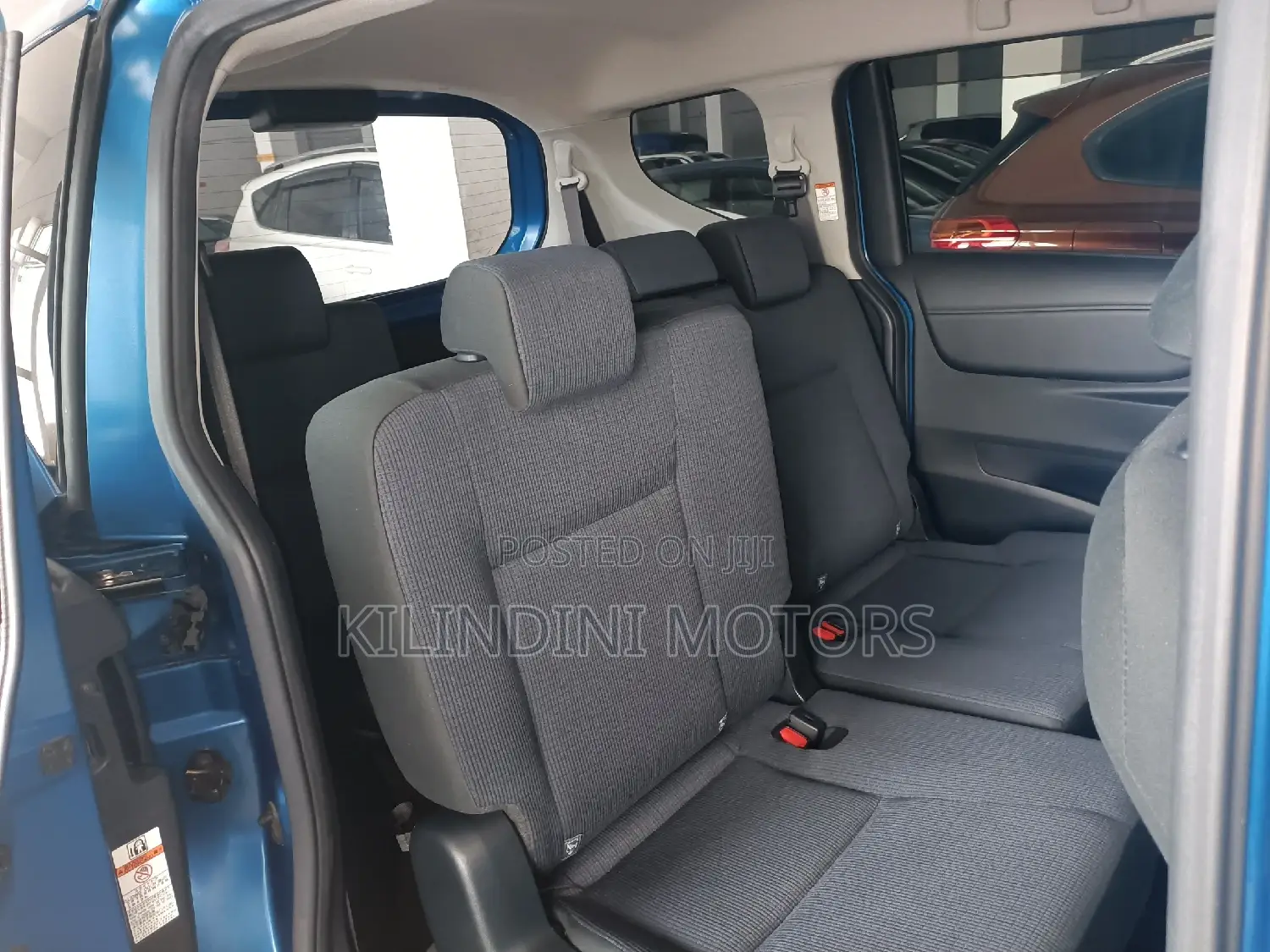 Toyota Sienta 2017 Blue