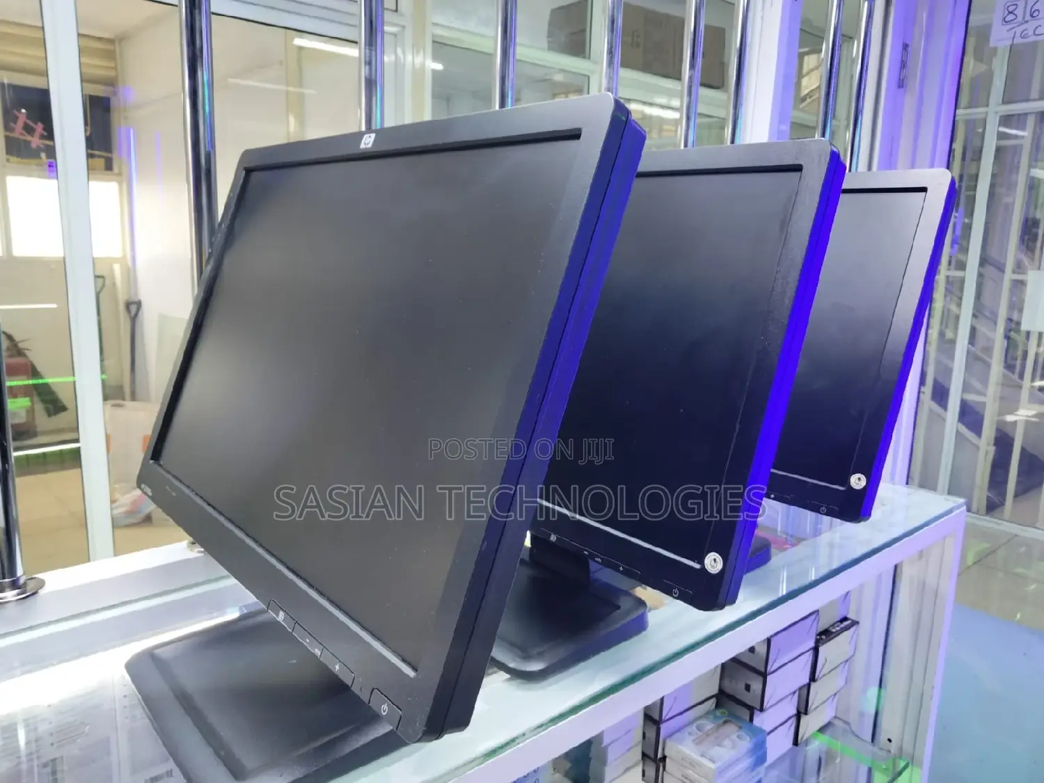 19inches Stretch Hp Monitor
