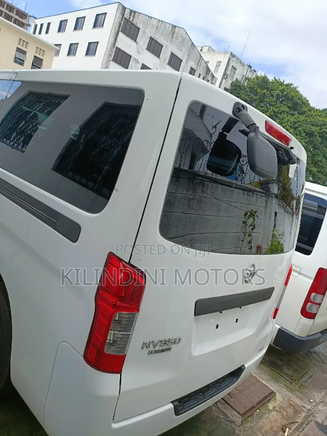 Nissan Caravan (Urvan) 2015 White