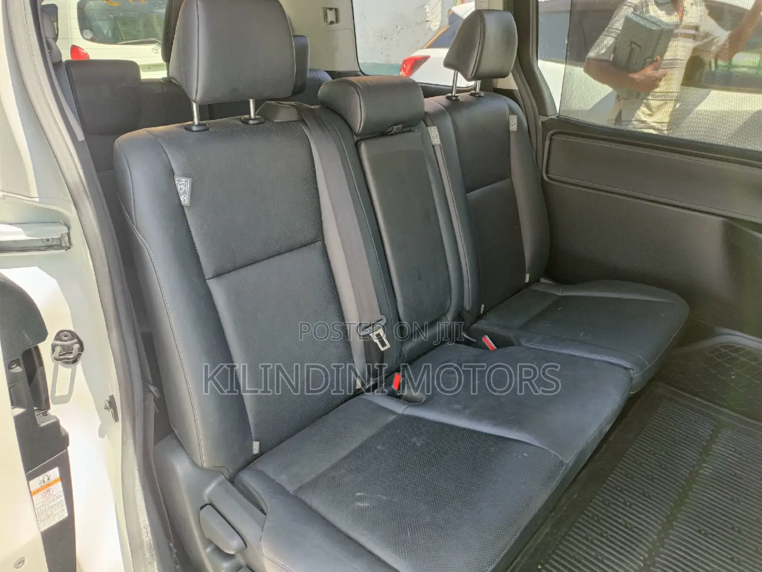 Toyota Esquire 2016 White
