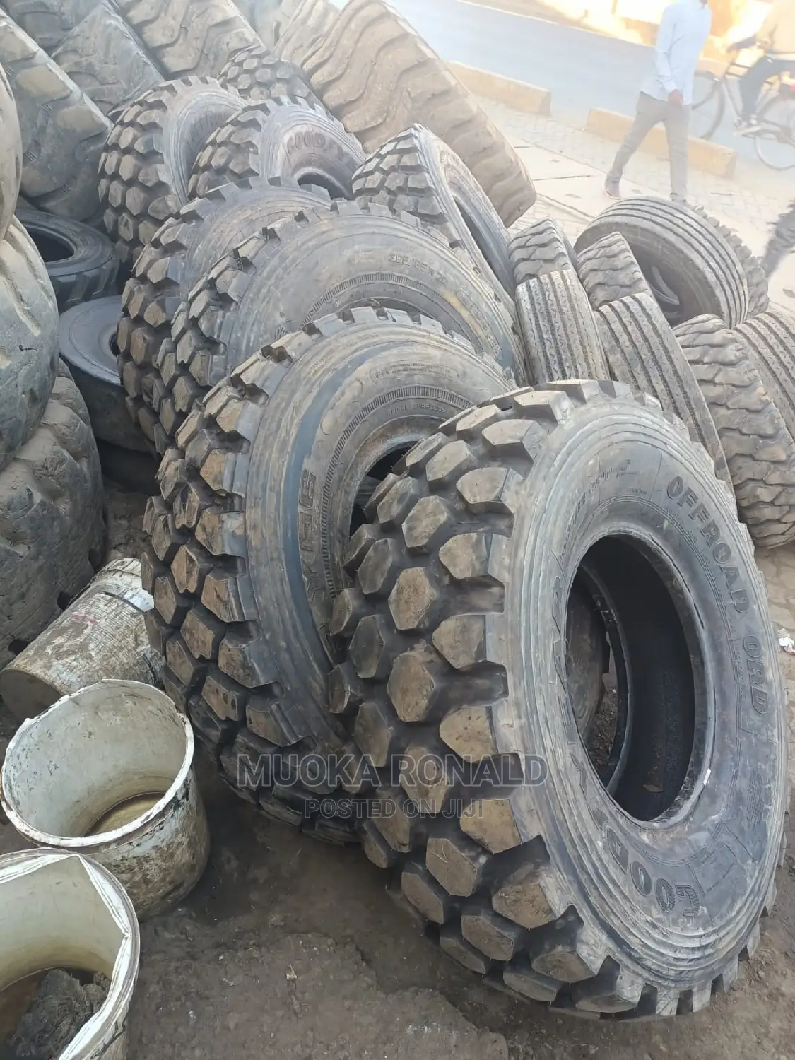 365/85r20 Goodyear Tyre