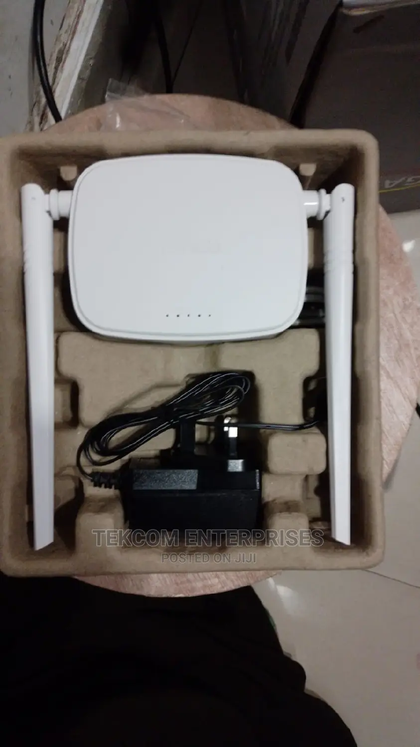 Tenda Xpon HG3 N300 Wi-Fi Router