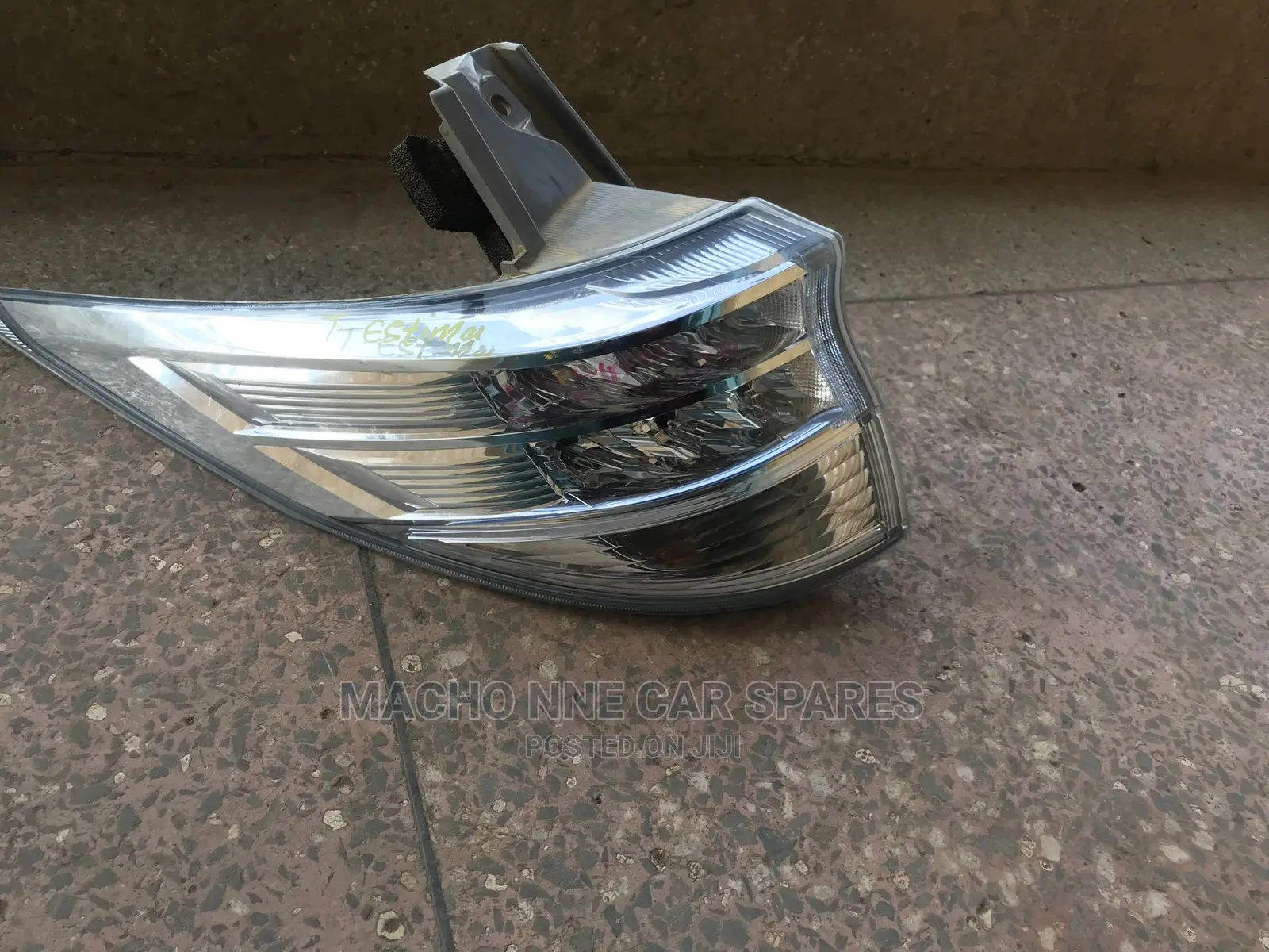 Toyota Estima New Backlight
