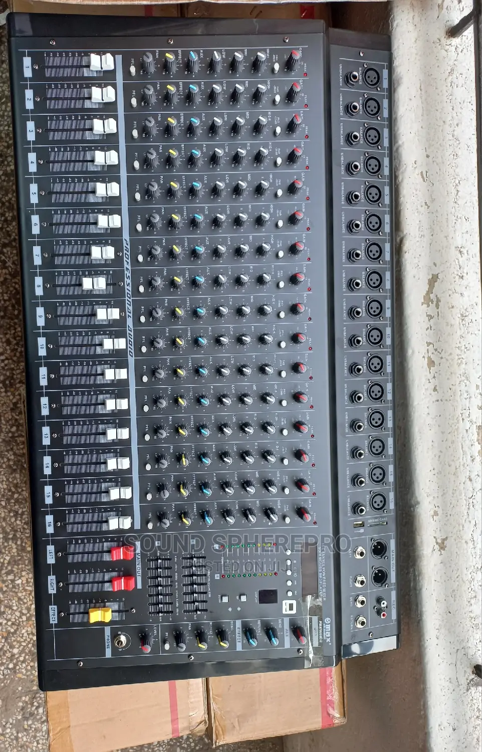 Max 16 Channel Powered Mixer