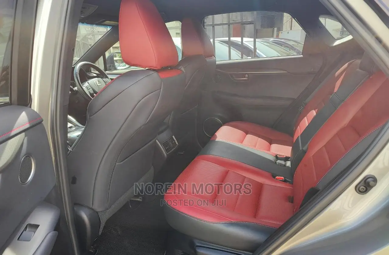 Lexus NX 2017 Green