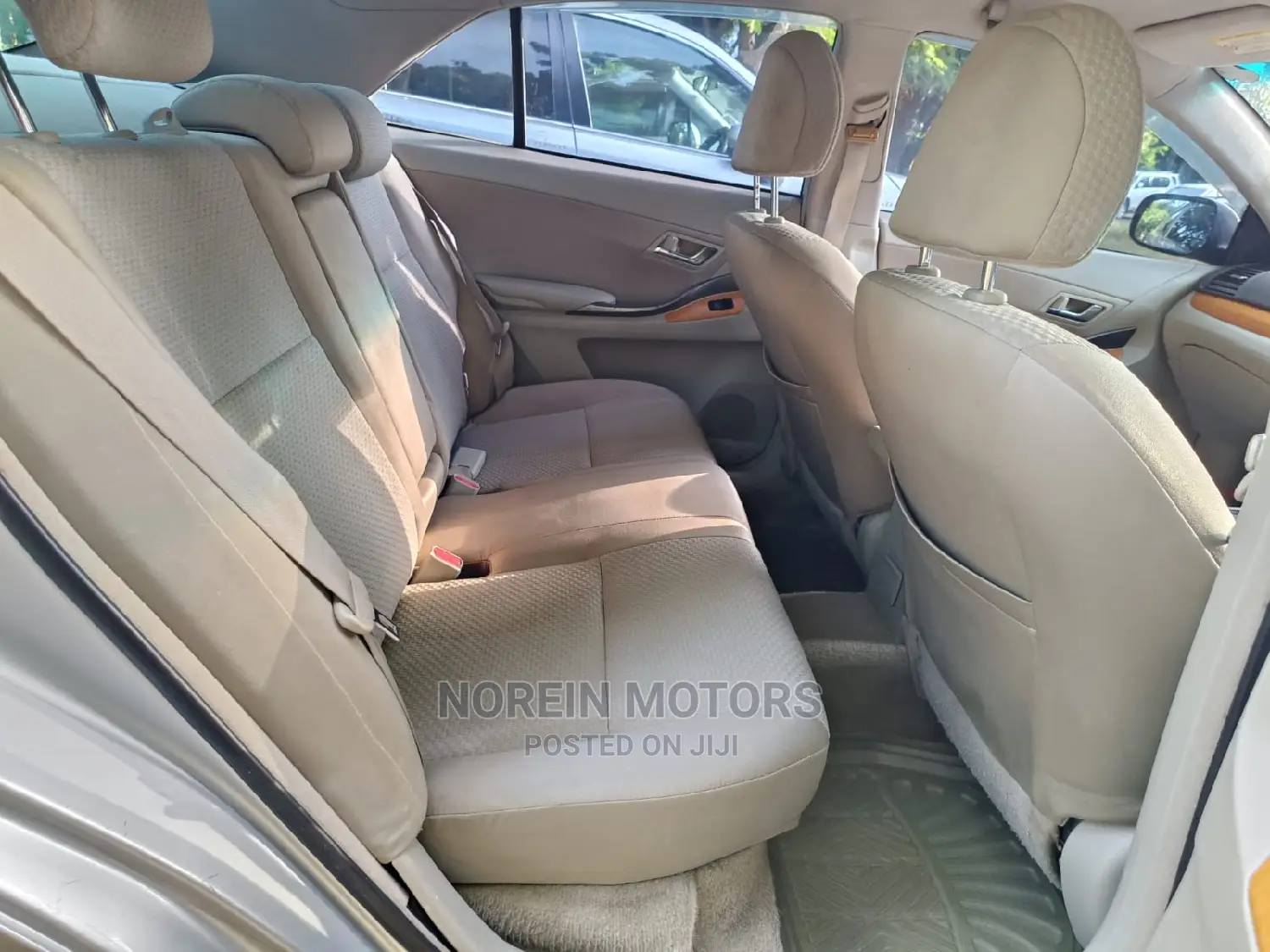 Toyota Premio 2009 Silver