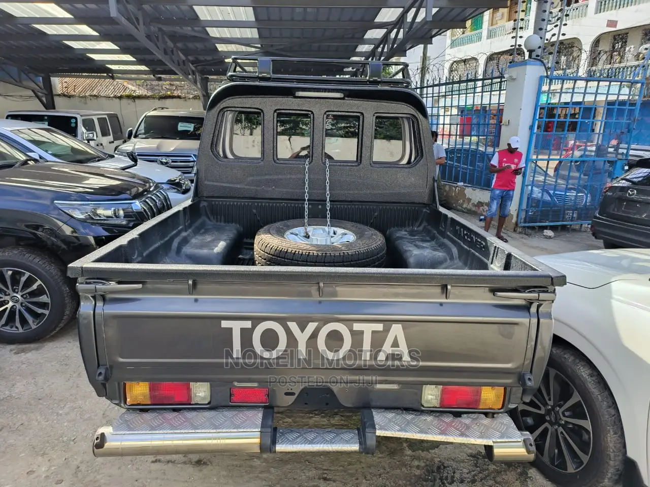 Toyota Land Cruiser 2017 Gray