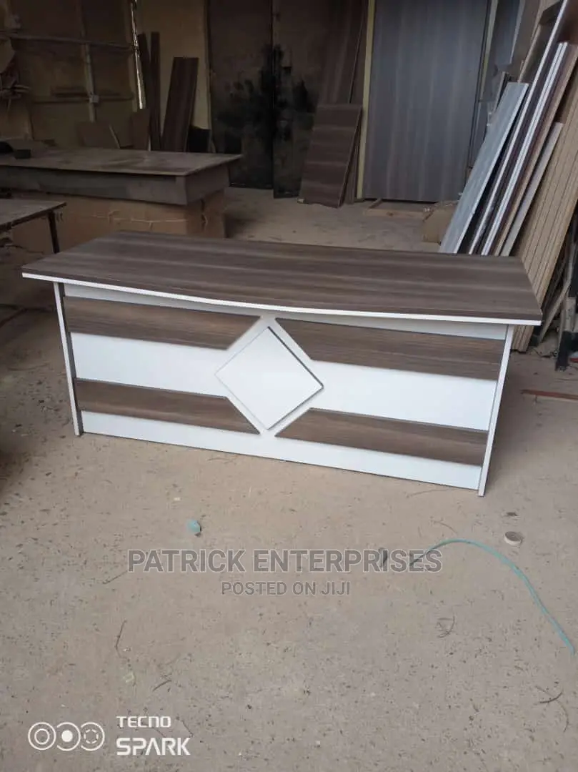 Executive Locally Office Desk 1.6 MTRS
