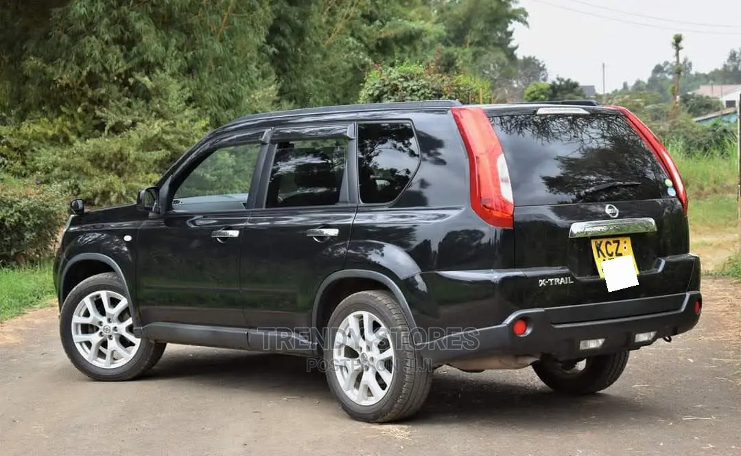 Chauffeur Driven: Nissan Xtrail 4x4 for Hire
