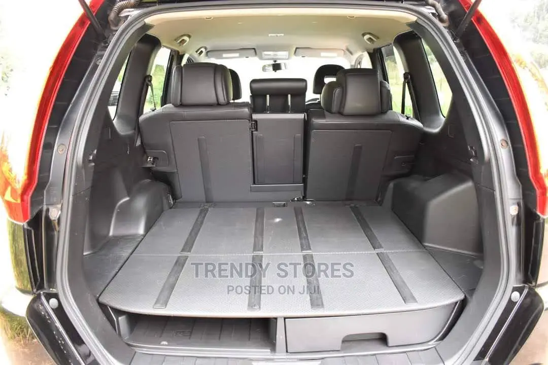 Chauffeur Driven: Nissan Xtrail 4x4 for Hire