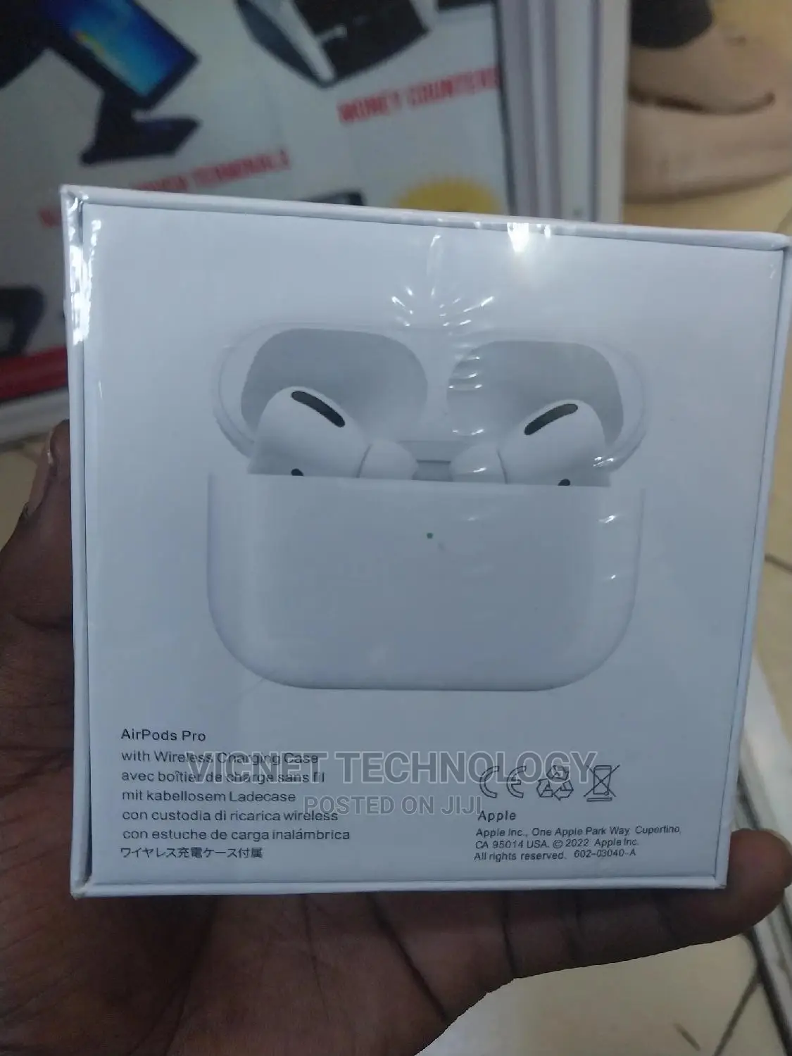 iPhone Airpods Pro With Magsafe Charger