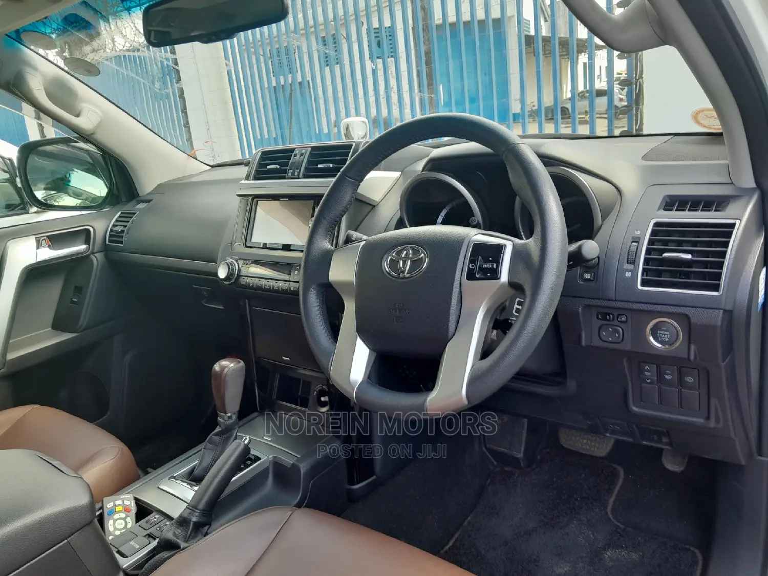 Toyota Land Cruiser Prado 2016 White