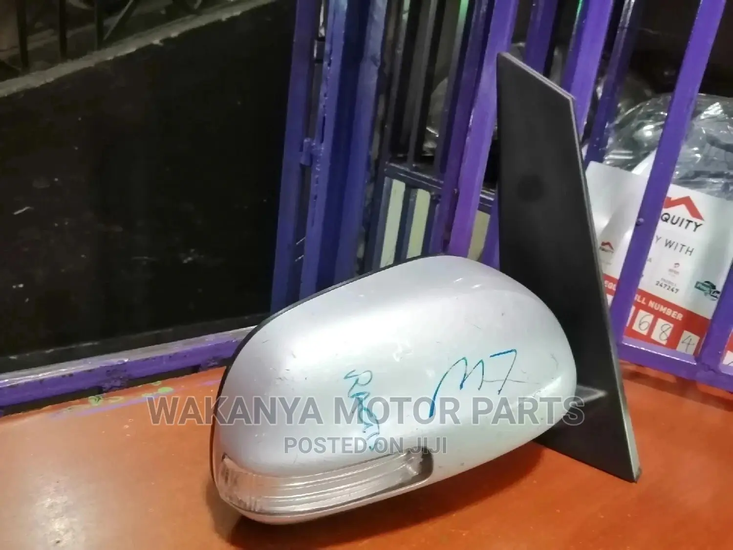 Toyota Ractis 2005/2010 Side Mirror With Indicator, Ex Japan