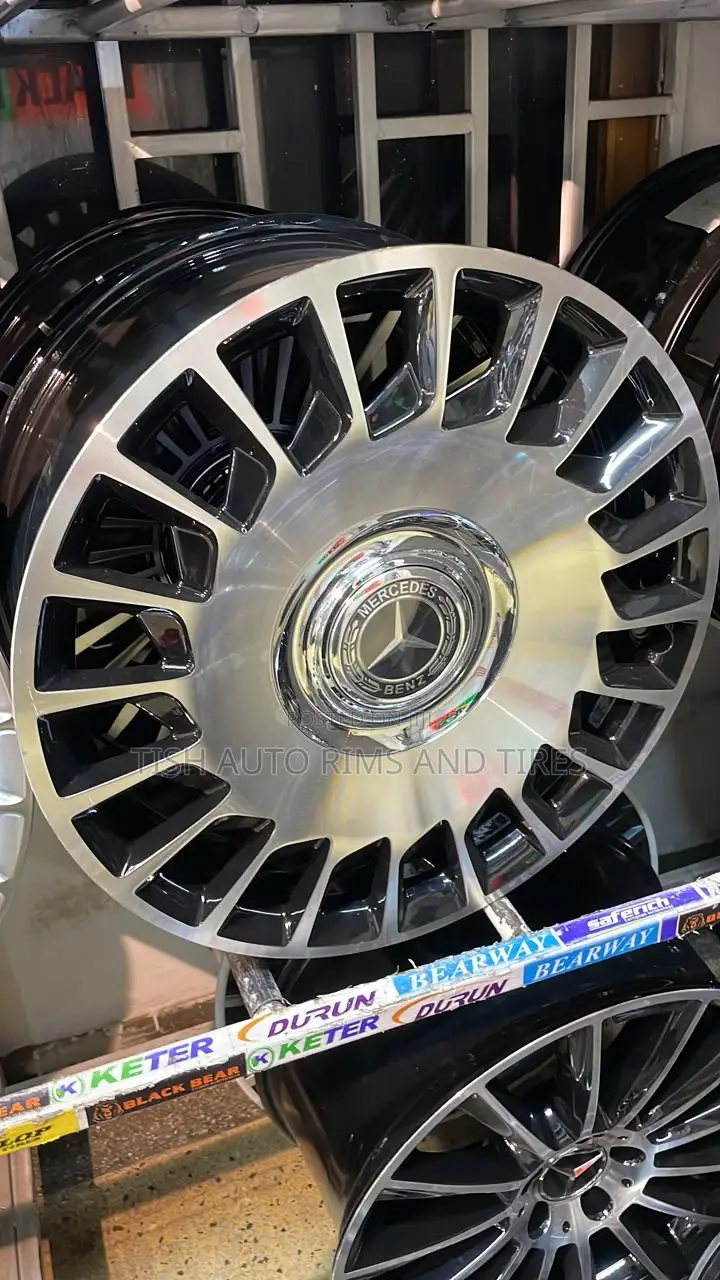 E 250,E 350,C 200 Mercedes Benz 18 Inch Rims Set