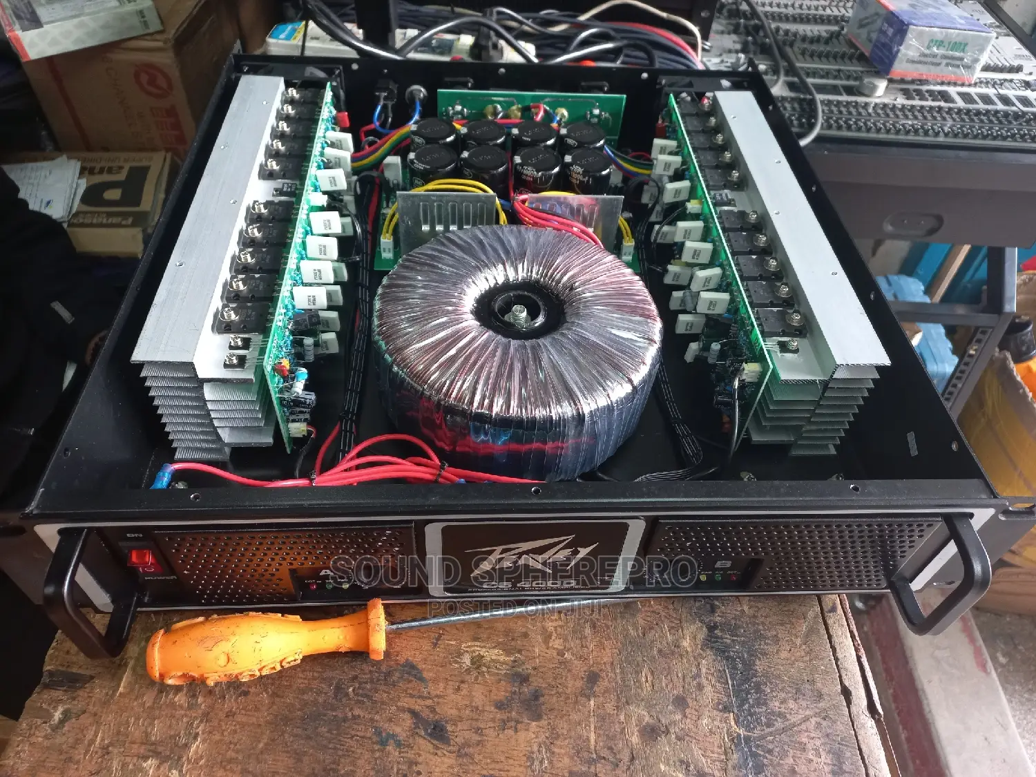 Peavey Cs4000 Amplifier