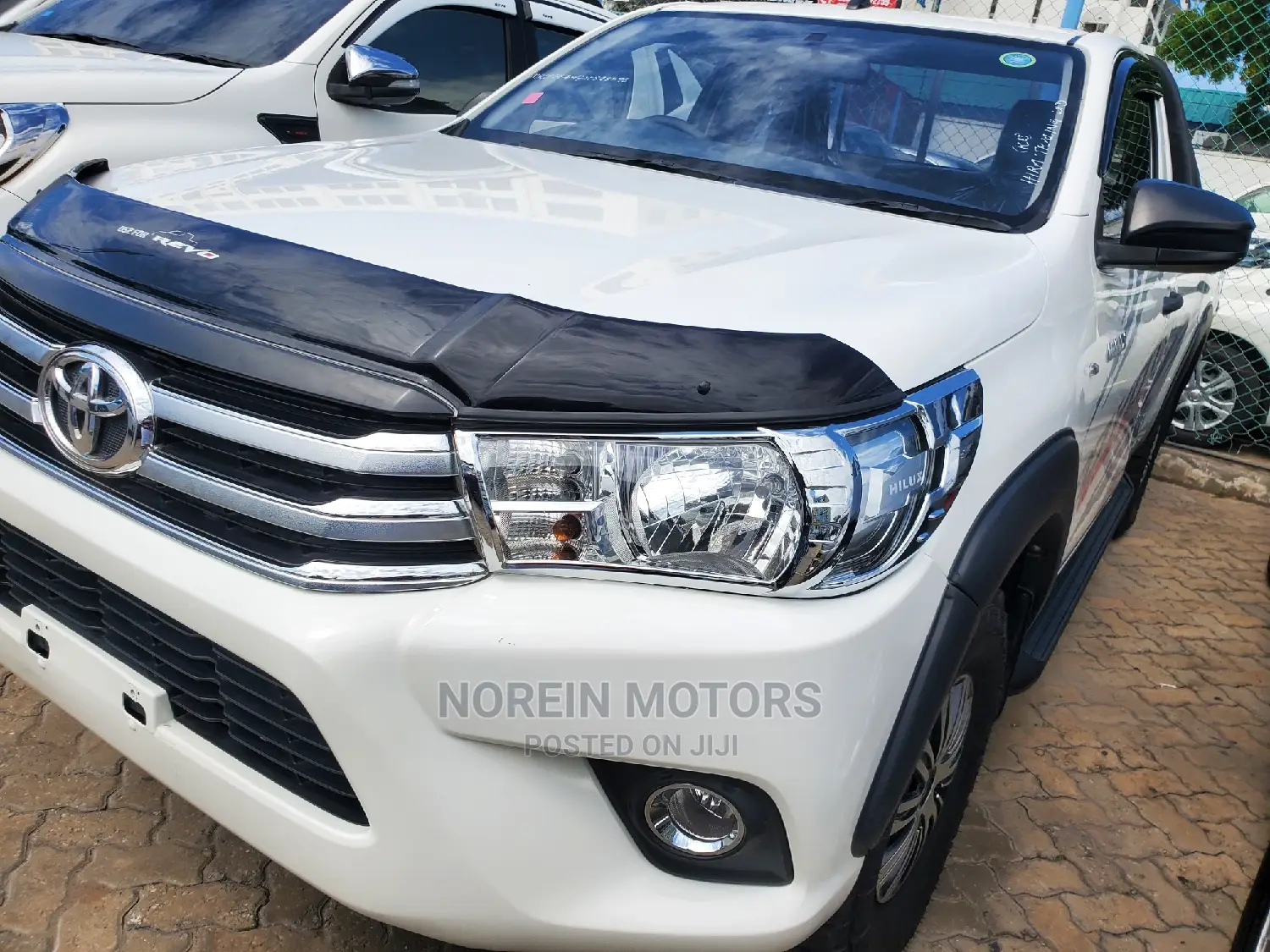 Toyota Hilux 2016 White
