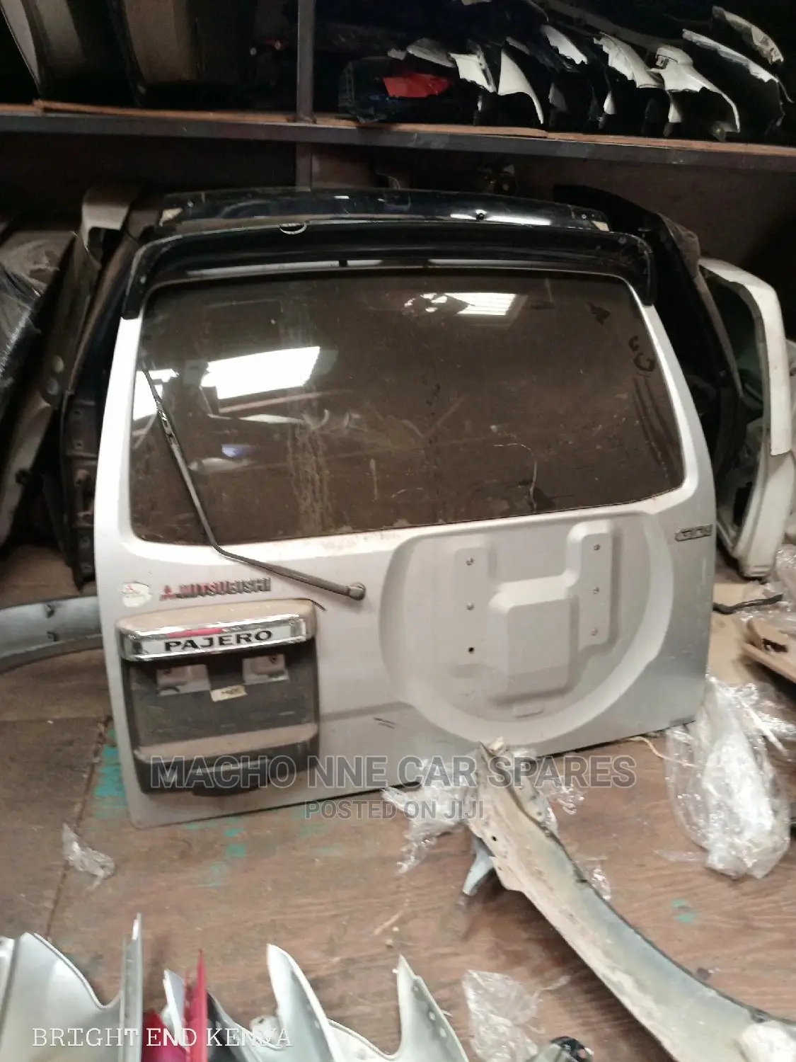 Mitsubishi Pajero IO Boot/Tailgate