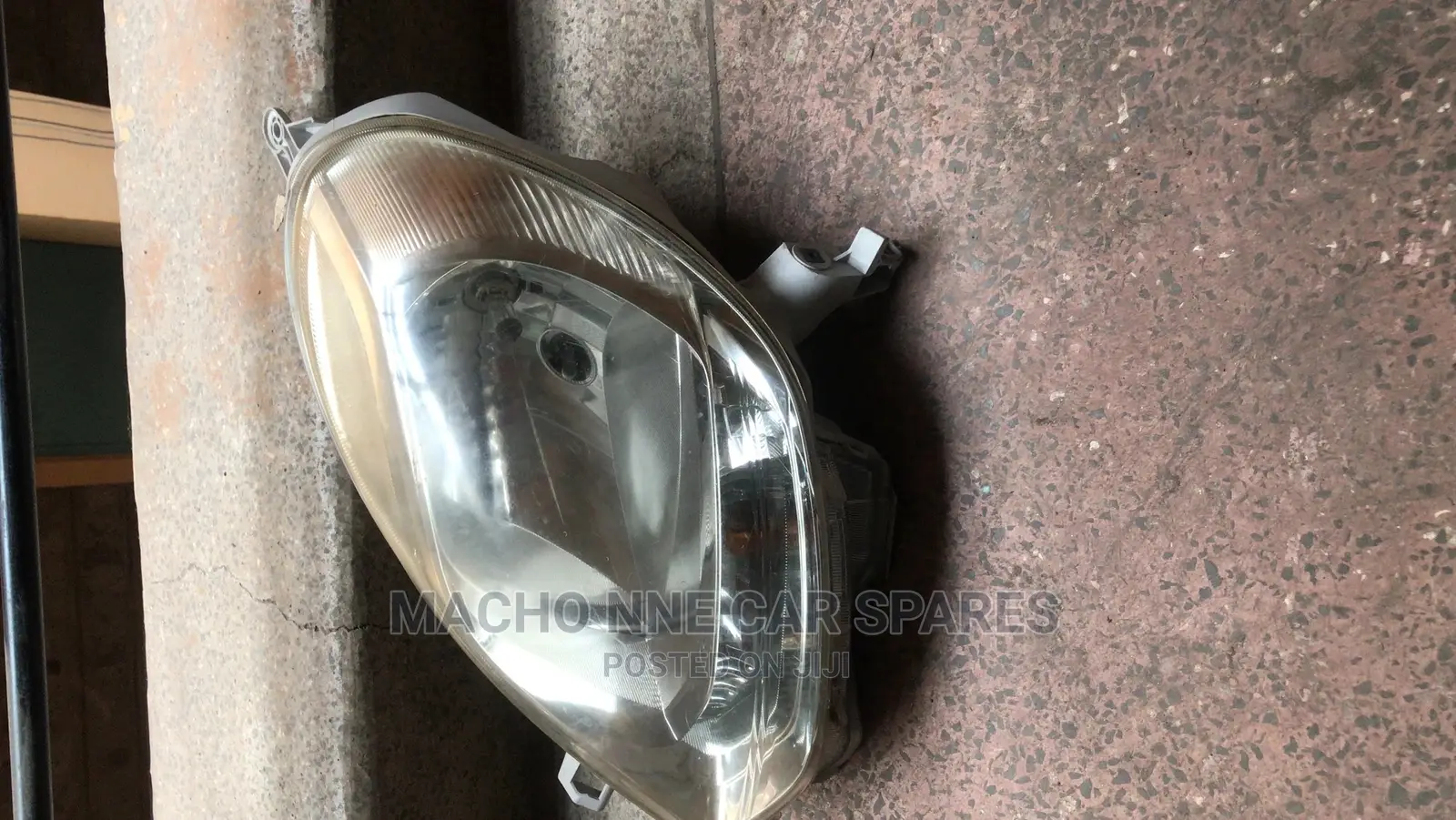 Toyota Passo 2015 Headlight